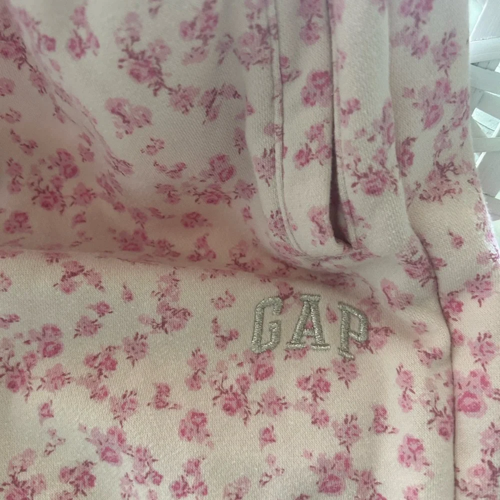 Gap × LoveShackFancy Kids Floral Logo Joggers + Hoodie Pink Set Size M and L